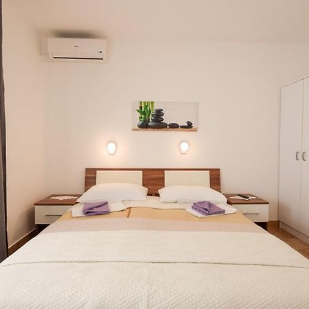 B&B Villa Ivona Baška Voda Extérieur photo