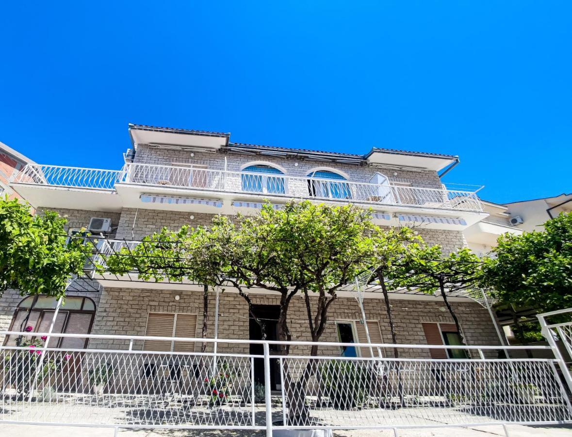 B&B Villa Ivona Baška Voda Extérieur photo