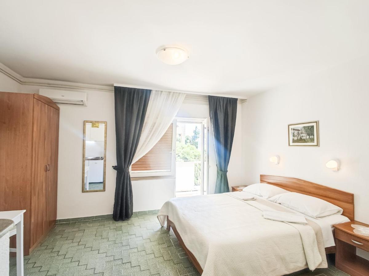 B&B Villa Ivona Baška Voda Extérieur photo