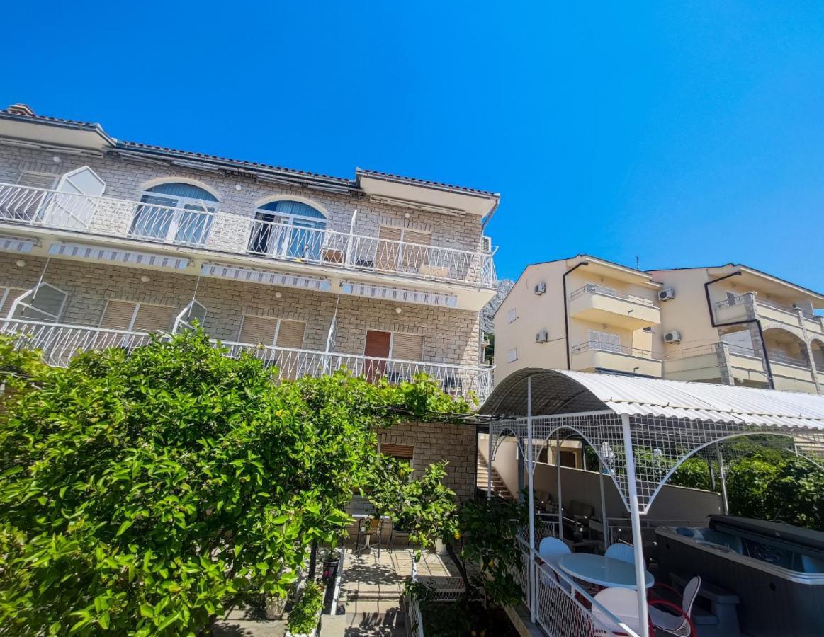 B&B Villa Ivona Baška Voda Extérieur photo
